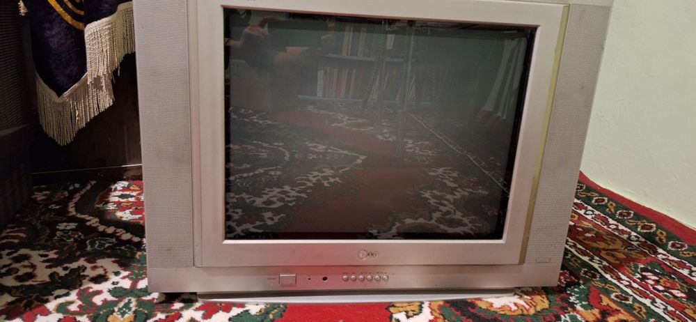 Телевизор LG Samsung