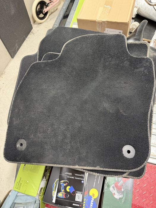 Оригинални стелки за Skoda Octavia 4