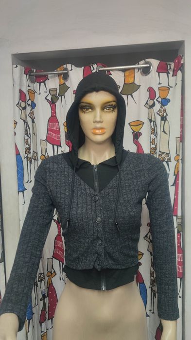 Pulover cu fermoar femei