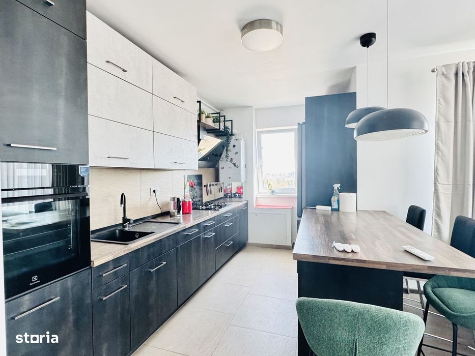De închiriat apartament 3 camere priveliște deosebită