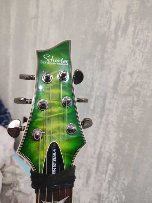 Продам электрогитару Schecter Omen Extreme-6 (Green burst)