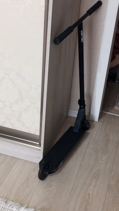 Самокат трюковый