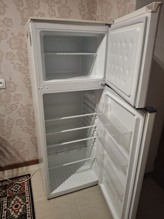 Холодильник б/у Dauscher