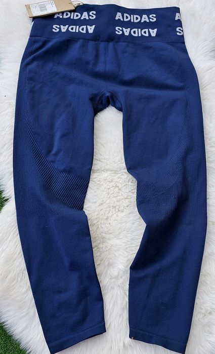 Adidas оригинален дамски клин Л размер