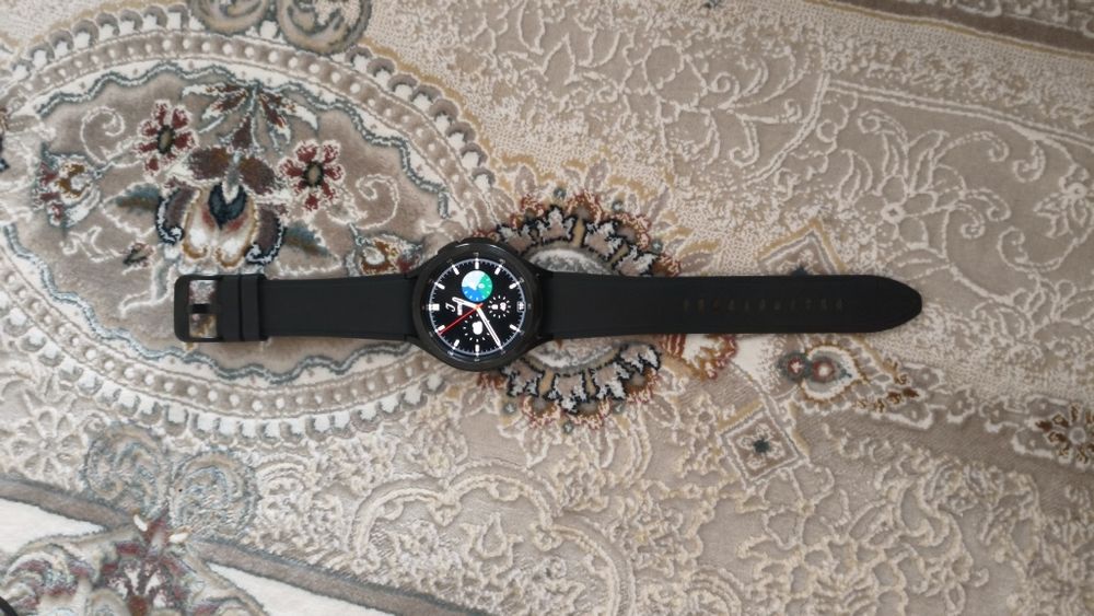 Часы от Samsung Galaxy Watch 4 Classic