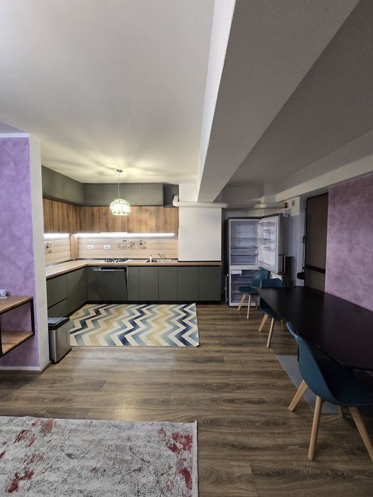 Ofer spre închiriere apartament 3 camere in Valea Lupului