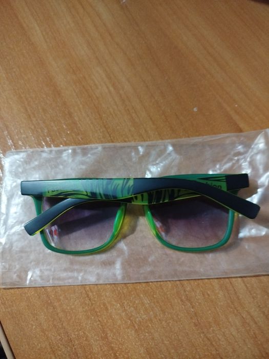 Очки модные взрослые и детские классные по разным расценкам