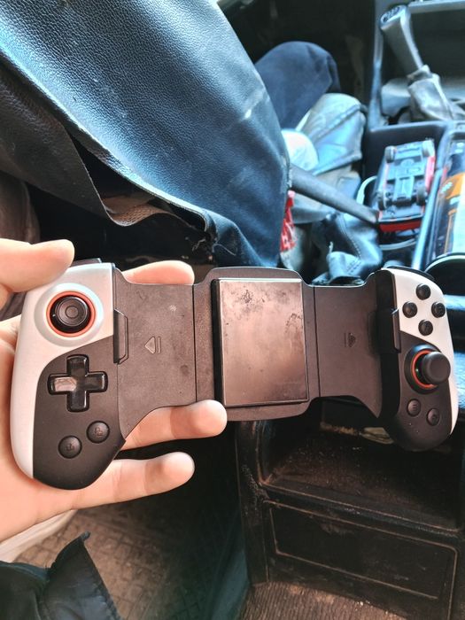 Bluetooth-геймпад для телефона