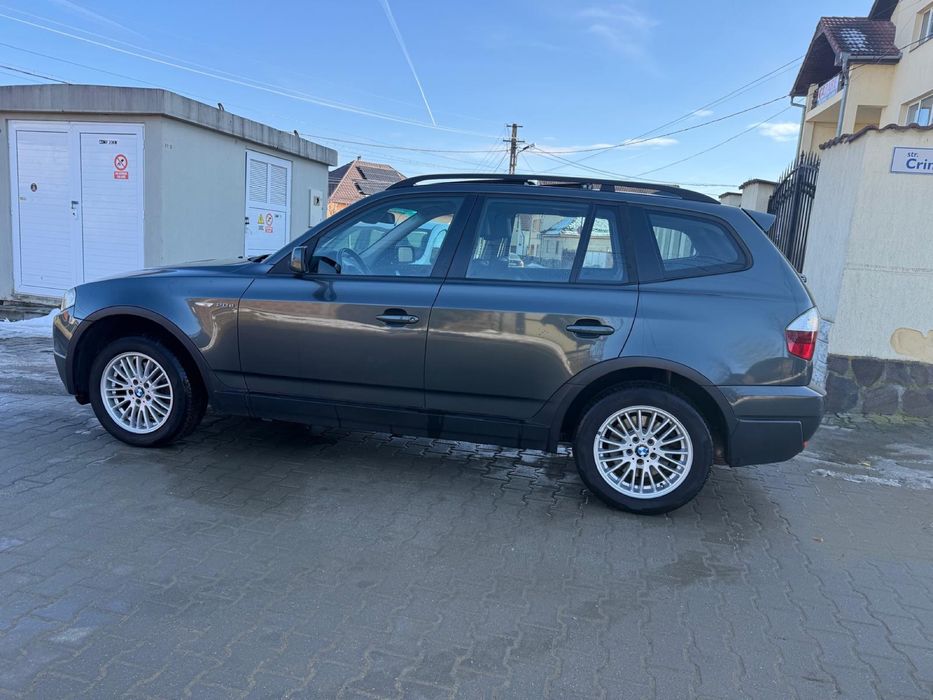 Vând BMW X3 Automat 4x4  Motor 2L