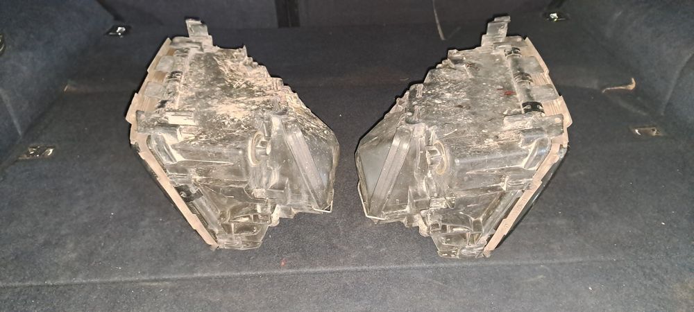 Линзованые фары от ауди 100 с4