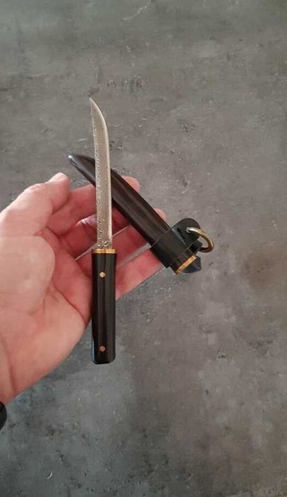 Cutit japonez Kodachi, otel Damasc, 2 modele, teaca lemn teak