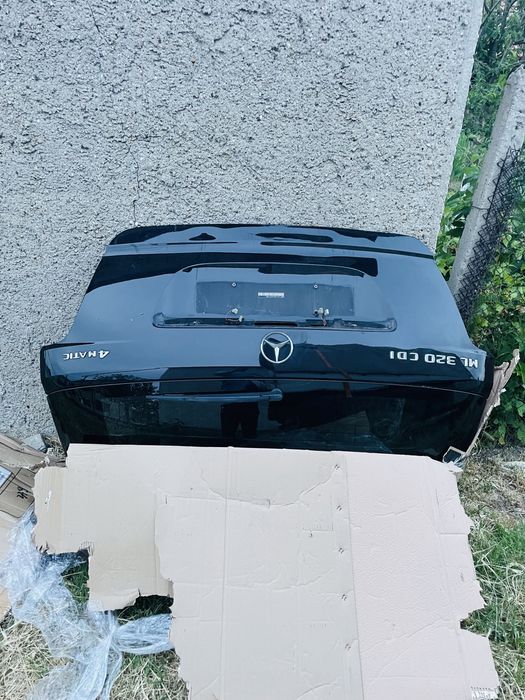 Mercedes ML капак багажник