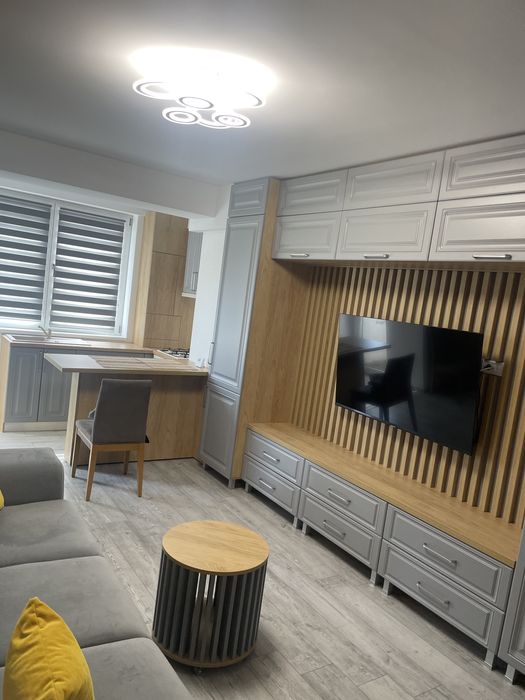 Apartament de închiriat 2 camere bloc nou,Brazda ,loc de parcare