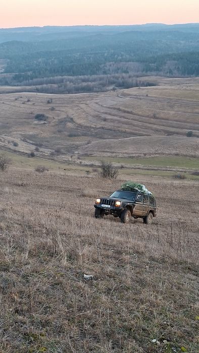 Jeep cherokee xj 4.0 AUTOUTILITARA