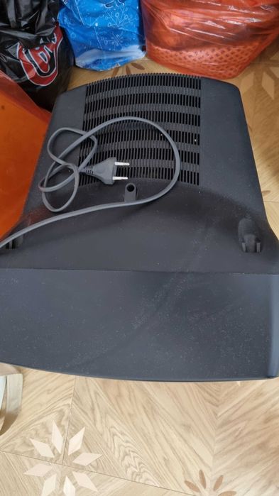 Телевизор Sony, маленький