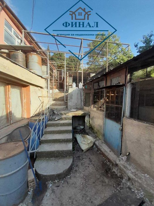 Самостоятелна Тухлена Къща  Пожарната