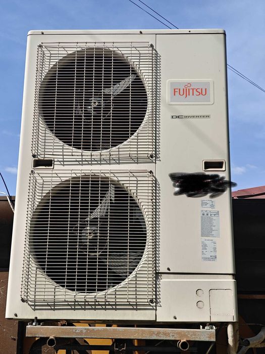 Aer Conditionat Fujitsu folosit, in stare perfecta, 130-150m2, 13.5kW