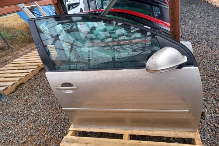 Usa fata dreapta Volkswagen VW Golf 5 [2003 - 2009] Hatchback 5-usi 1