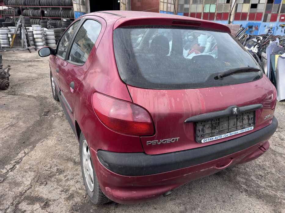 Peugeot 206 2.0hdi 90hp 2000г На Части