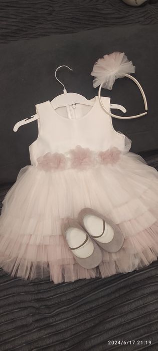 Платье нарядное на годик