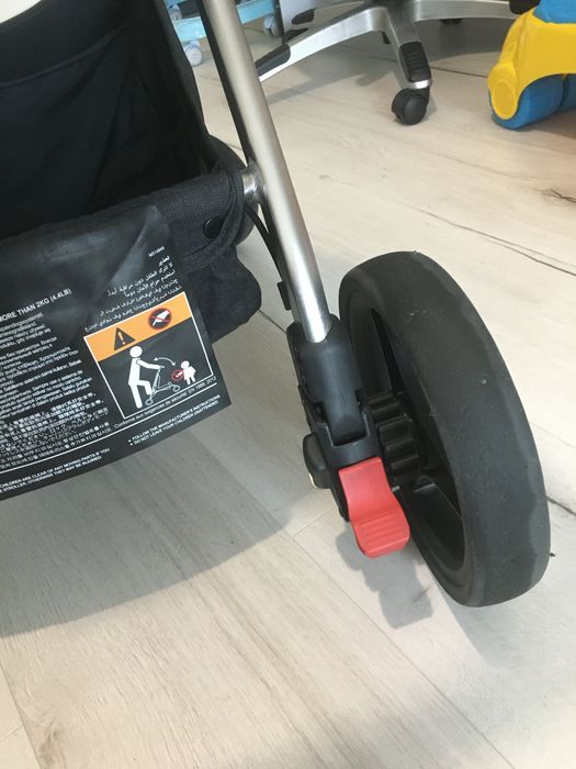 Детска количка Maclaren DAYTRIPPER black HERRINGBONE