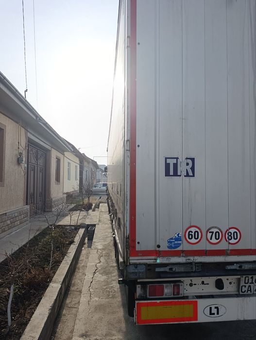 Прицеп KRONE Сотилади 
 Йили: 2015