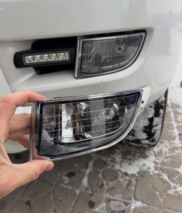 Продам противотуманные фары на Прадо 120