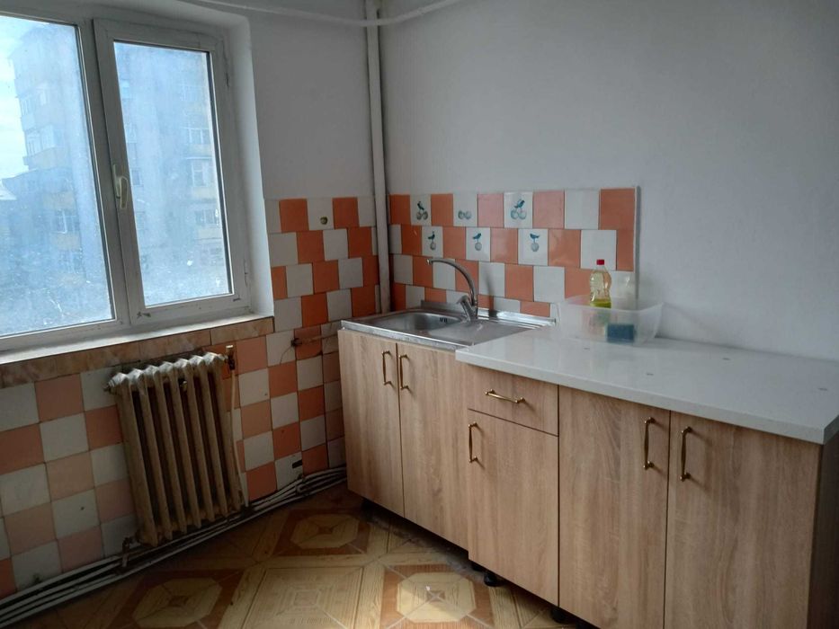Apartament 3 camere de inchiriat