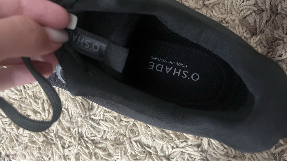 Продам кроссовки O’SHADE