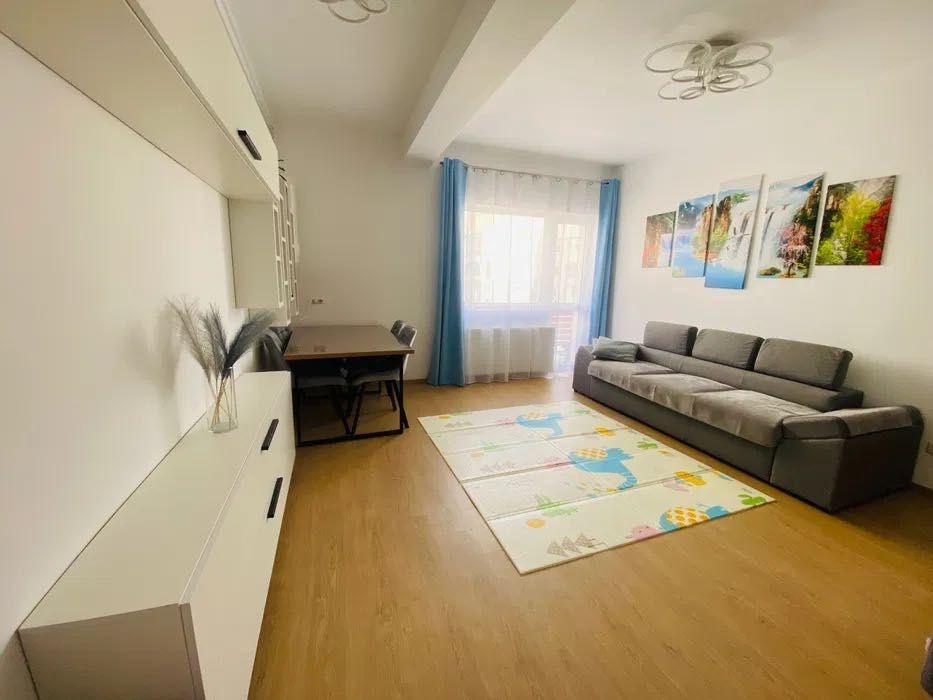 Vând apartament 3 camere decomandat, etaj 2 - Ultracentral, Câmpia Turzii