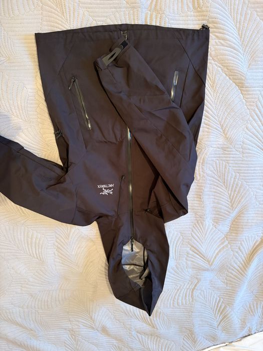 Ветровка arcteryx