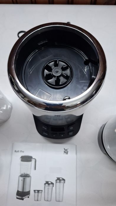 Блендер,шейкър,кафемелачка WMF Kult Pro,1200W,30000оборота,6 скорости
