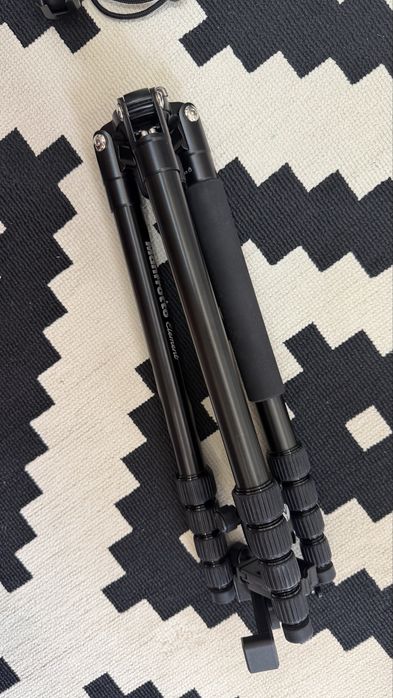 Manfrotto Element штатив