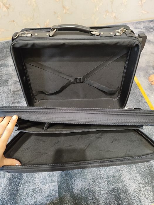 Чемодан фирменный Pierre Cardin