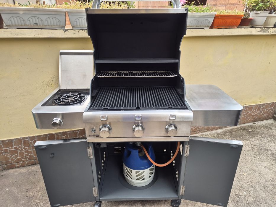 Газово барбекю Char-Broil TITAN T5000.