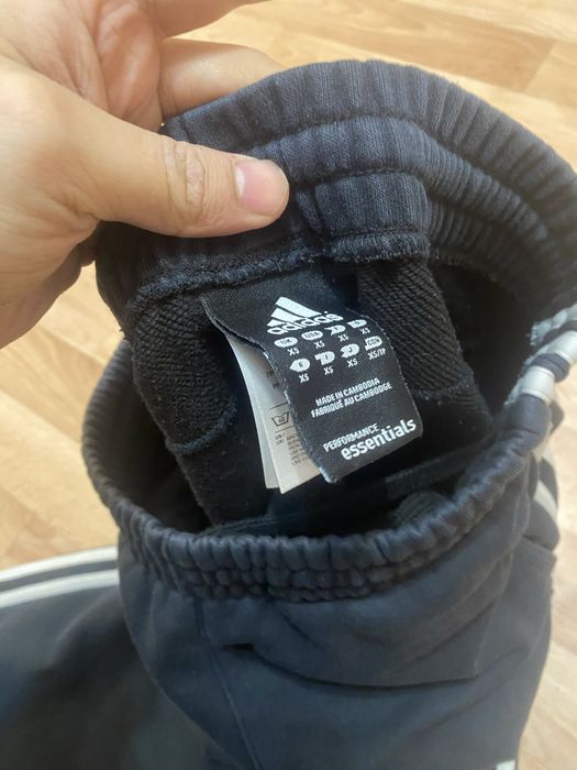 Adidas essentials трико паруши брюки