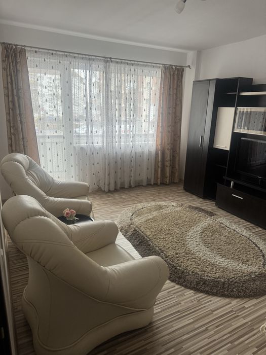 Inchiriez ap.2 camere Ciresica