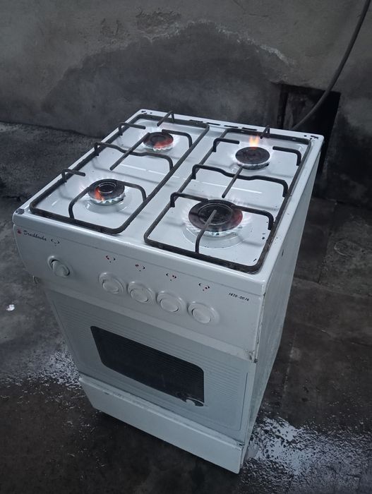 Газовая плита  отлично работает