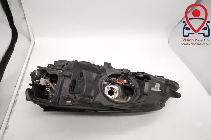 Far Dreapta Original Xenon Avariat Volkswagen VW  Golf  7 [2012 - 2017