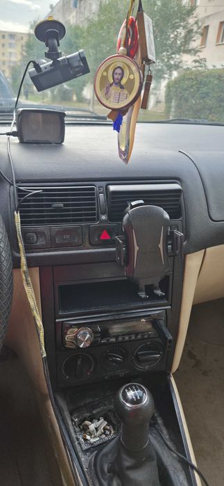 Vând golf 4 2001