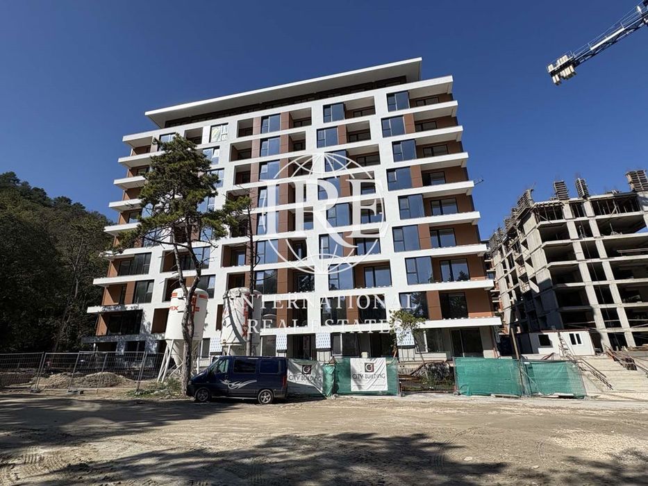 Продава се Двустаен апартамент в Варна, Аспарухово - 69 кв.м за 850 €/кв.м - Снимка #1