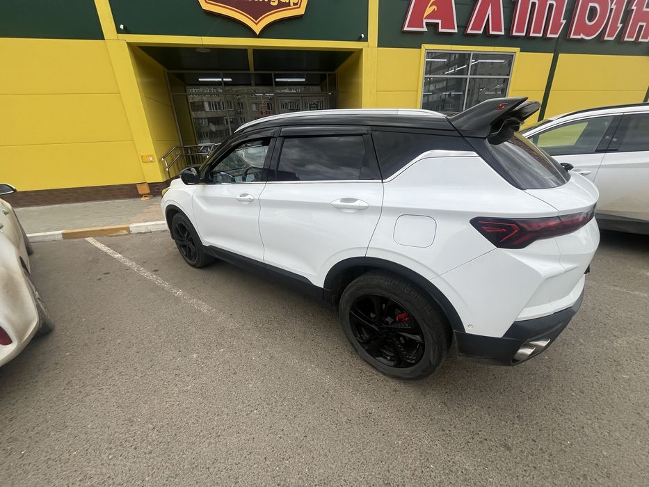 Продам Geely coolray 2023 года