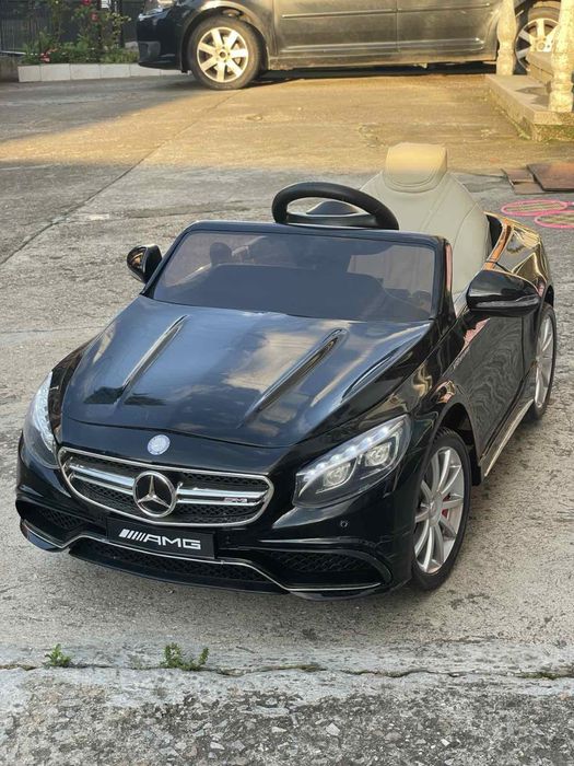 Акумулаторна кола AMG