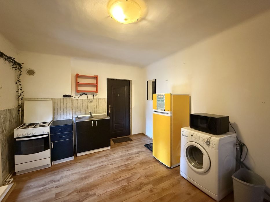 Inchiriez apartament semicentral pe perioada UNTOLD