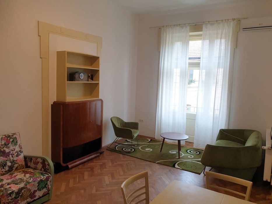 Inchiriez apartament 2 camere ultracentral