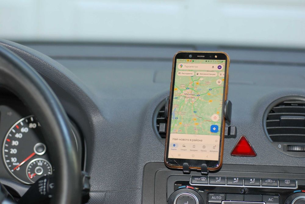 Вакумна Поставка За Мобилен Телефон За Автомобил И За Парното