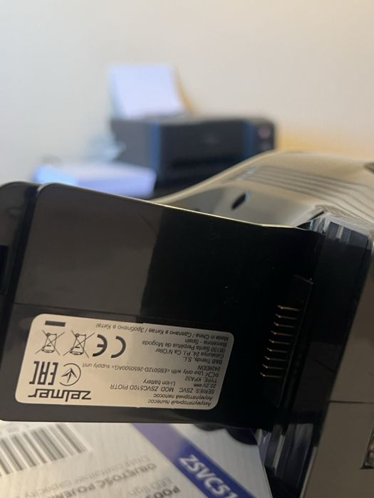 Безкабелна прахосмукачка Zelmer ZSVC510D Peter