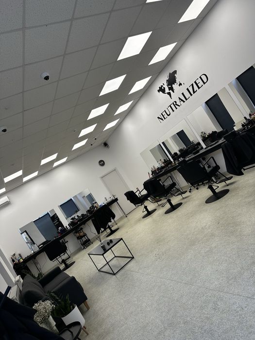 Post de frizer in centru Aradului