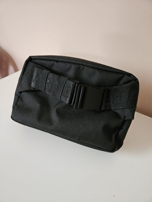 Две чантички Under Armour и Reserved- 25лв