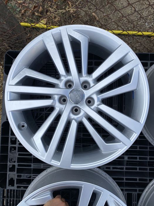 20 цола 5 х 112 мм Ауди , Audi Q 5 , Q 3 , A 4 , A 6